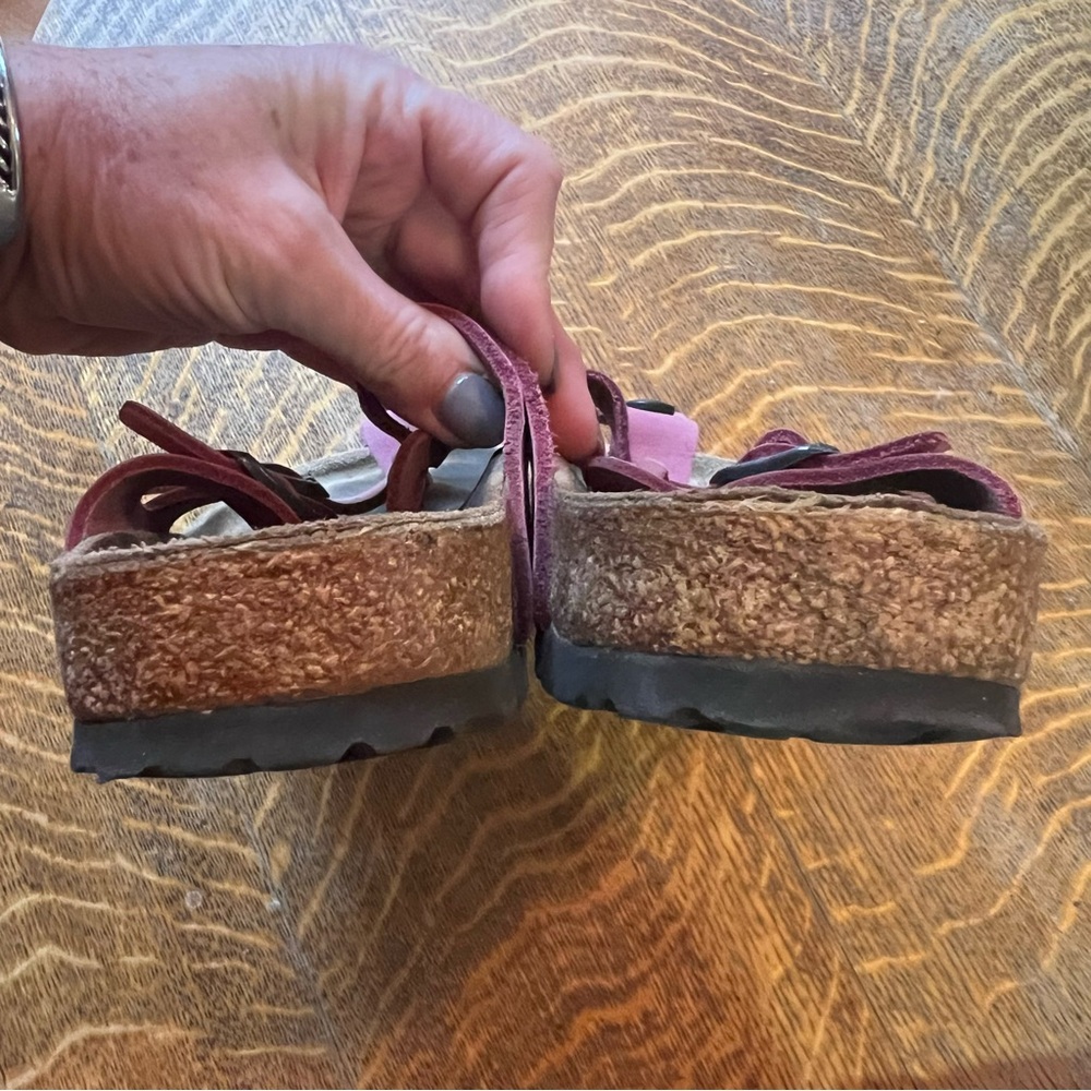 Birkenstock Mauve Sandals with Adjustable Straps - Picture 7 of 8